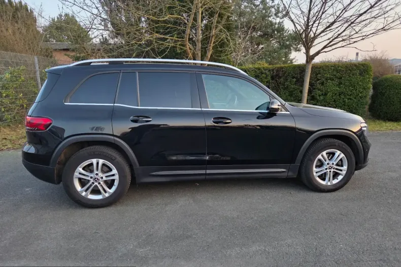 Mercedes-Benz GLB 180 (Clasa GLB) din 2022 cu 68.000 km - oferta MER215383 - foto 2