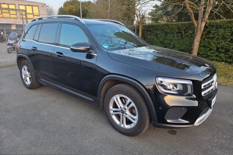 Mercedes-Benz GLB 180 (Clasa GLB) din 2022 cu 68.000 km - oferta MER215383 - foto 4
