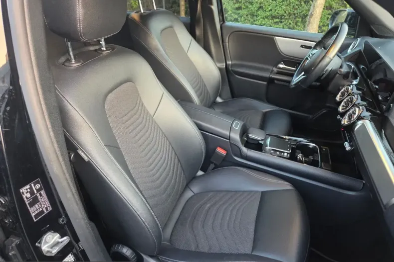 Mercedes-Benz GLB 180 (Clasa GLB) din 2022 cu 68.000 km - oferta MER215383 - foto 14