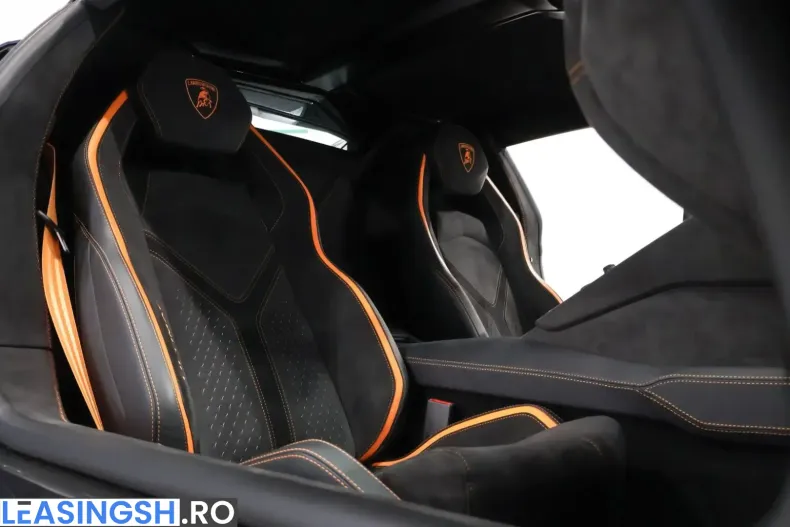 Lamborghini Aventador din 2022 cu 4.300 km - oferta LAM215384 - foto 9