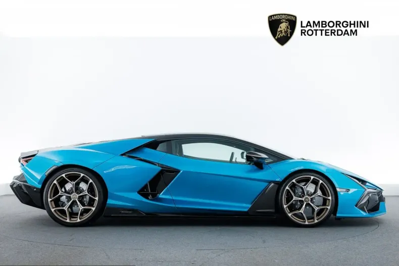 Lamborghini Revuelto din 2025 cu 1.500 km - oferta LAM215388 - foto 3