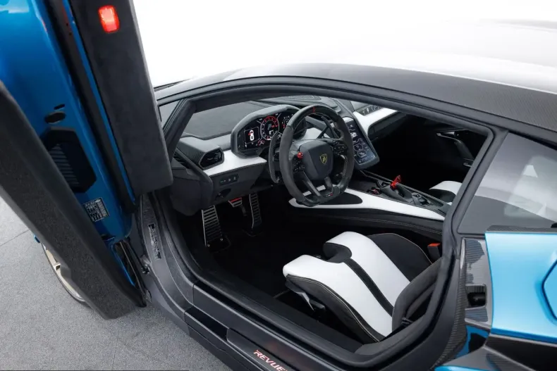Lamborghini Revuelto din 2025 cu 1.500 km - oferta LAM215388 - foto 8