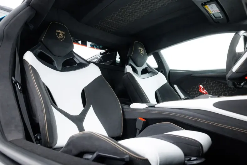 Lamborghini Revuelto din 2025 cu 1.500 km - oferta LAM215388 - foto 9