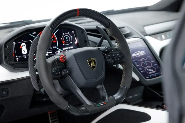 Lamborghini Revuelto din 2025 cu 1.500 km - oferta LAM215388 - foto 13