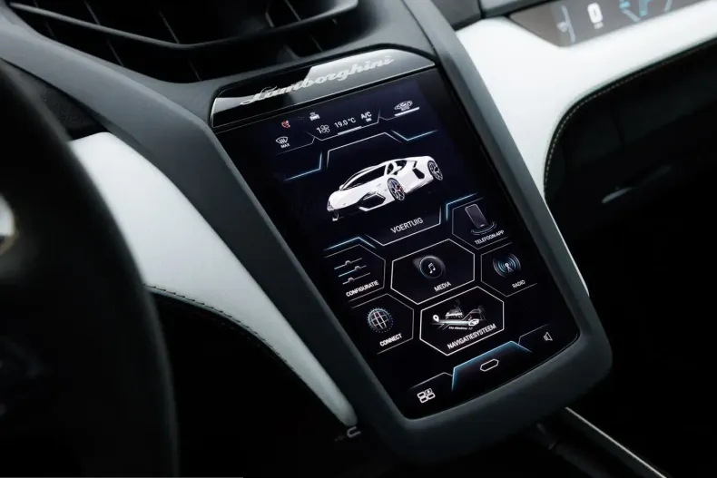 Lamborghini Revuelto din 2025 cu 1.500 km - oferta LAM215388 - foto 19
