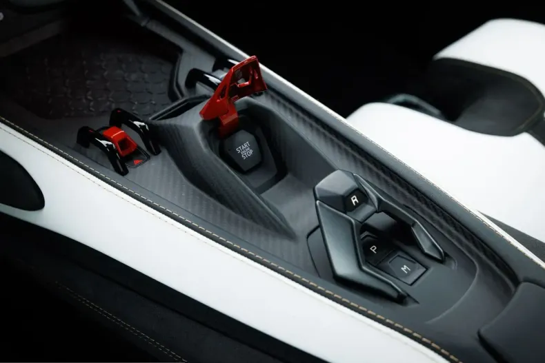 Lamborghini Revuelto din 2025 cu 1.500 km - oferta LAM215388 - foto 21