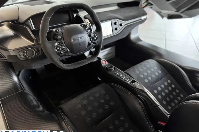 Ford GT din 2022 cu 1.651 km - oferta FOR215389 - foto 11