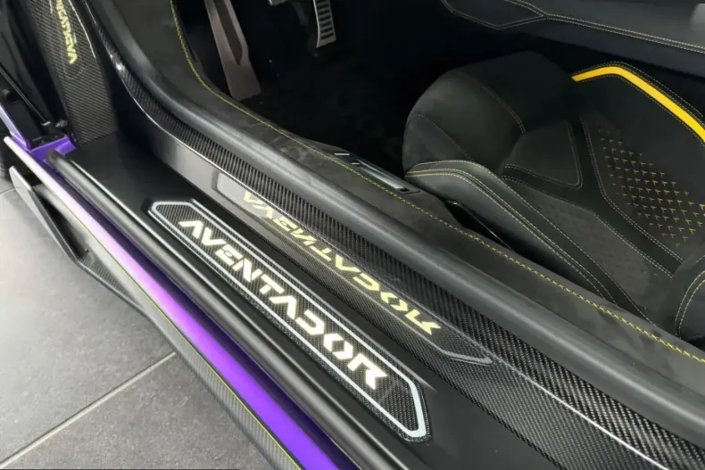 Lamborghini Aventador din 2022 cu 4.715 km - oferta LAM215390 - foto 15