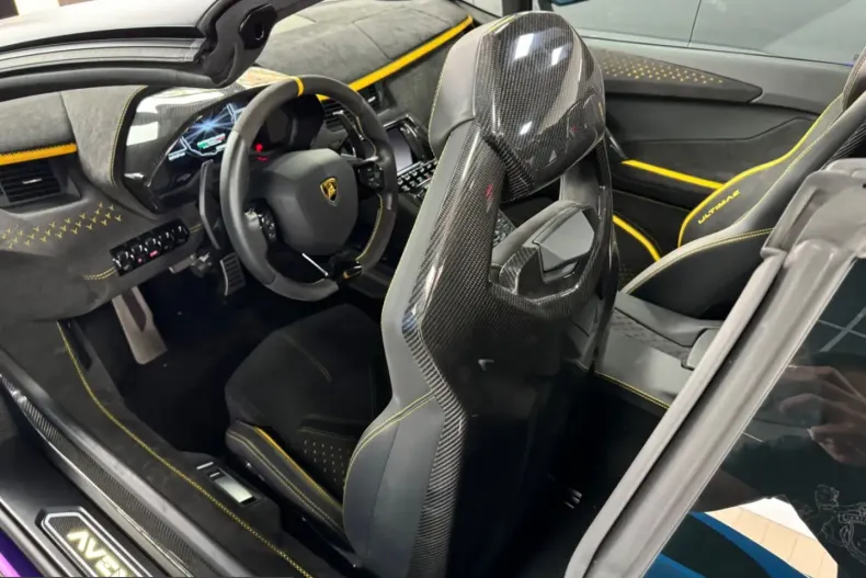 Lamborghini Aventador din 2022 cu 4.715 km - oferta LAM215390 - foto 19