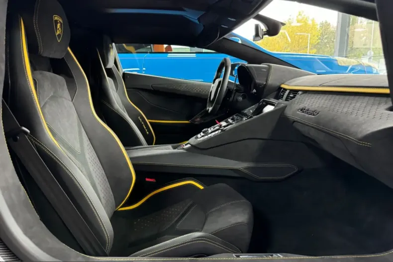 Lamborghini Aventador din 2022 cu 4.715 km - oferta LAM215390 - foto 20
