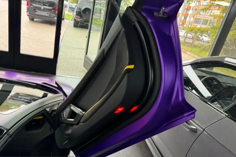 Lamborghini Aventador din 2022 cu 4.715 km - oferta LAM215390 - foto 26