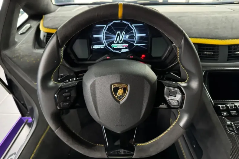 Lamborghini Aventador din 2022 cu 4.715 km - oferta LAM215390 - foto 29
