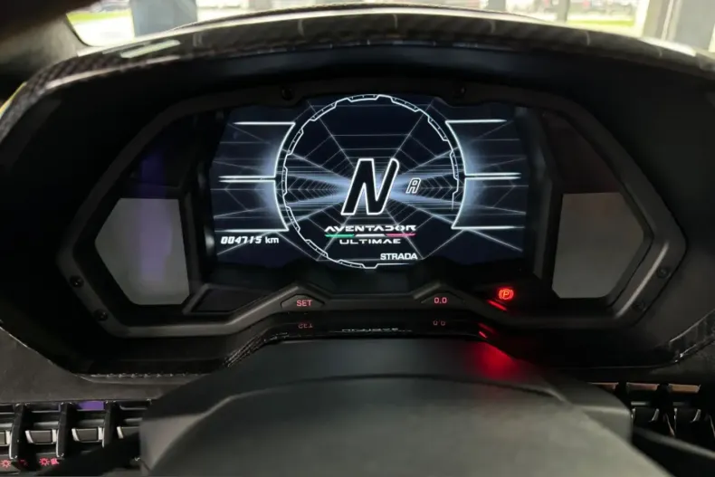 Lamborghini Aventador din 2022 cu 4.715 km - oferta LAM215390 - foto 30