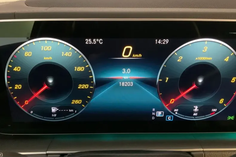 Mercedes-Benz GLE 350 (Clasa GLE) din 2024 cu 18.198 km - oferta MER215391 - foto 11