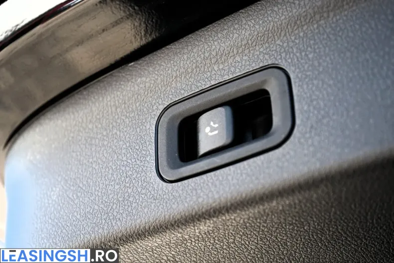 Mercedes-Benz GLE 400 (Clasa GLE) din 2023 cu 85.000 km - oferta MER215392 - foto 18