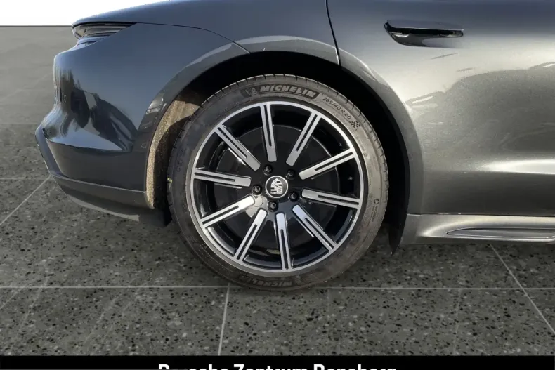 Porsche Taycan din 2022 cu 51.000 km - oferta POR215393 - foto 11