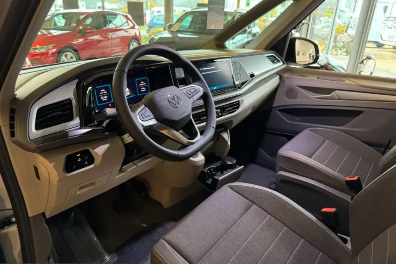 Volkswagen T7 California din 2024 cu 9.500 km - oferta VOL215398 - foto 8