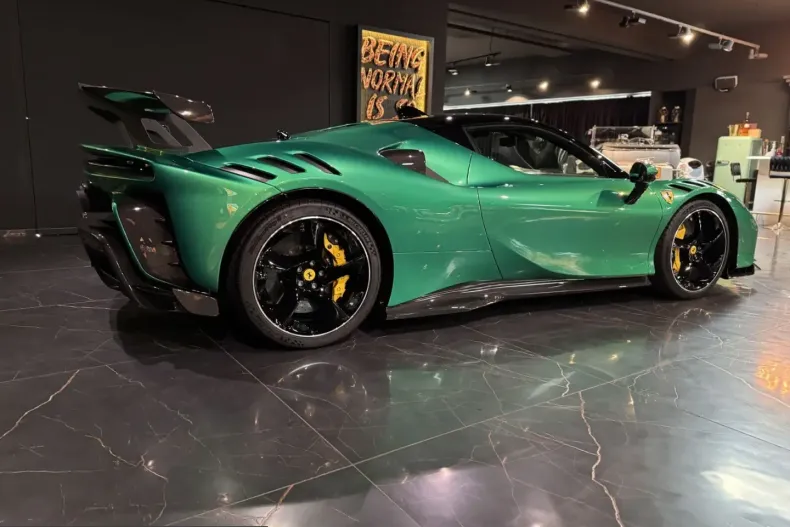 Ferrari SF90 din 2024 cu 1.088 km - oferta FER215400 - foto 2
