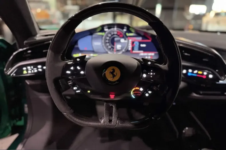 Ferrari SF90 din 2024 cu 1.088 km - oferta FER215400 - foto 22