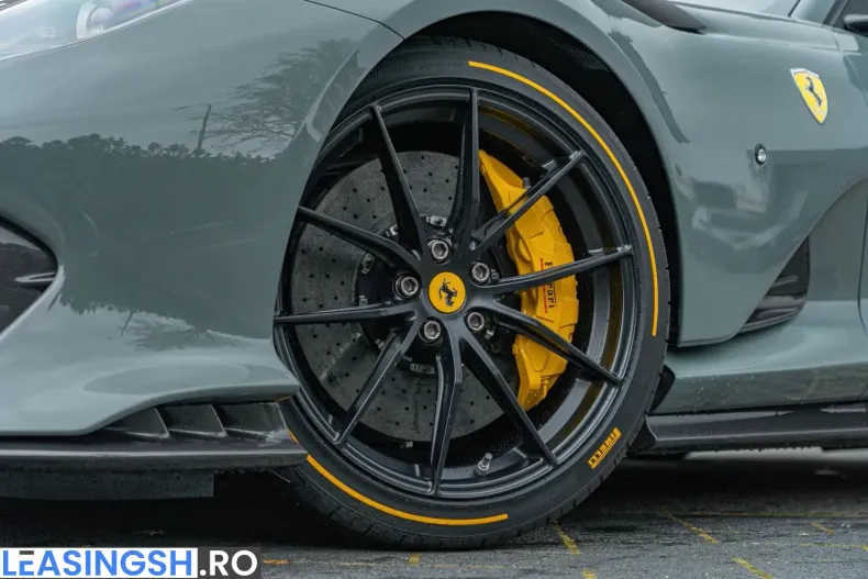 Ferrari 812 din 2022 cu 1.160 km - oferta FER215403 - foto 9