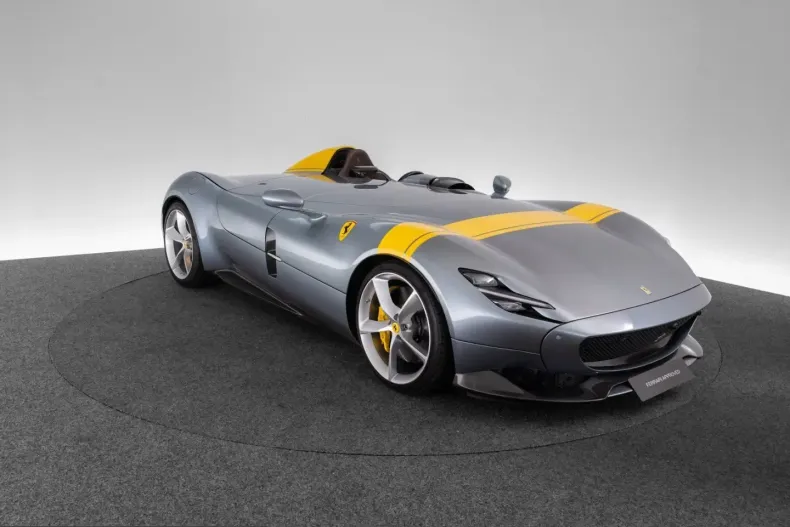 Ferrari Monza din 2022 cu 2.100 km - oferta FER215406 - foto 42