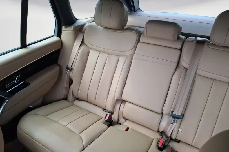 Land Rover Range Rover din 2026 cu 1.000 km - oferta LAN215426 - foto 8