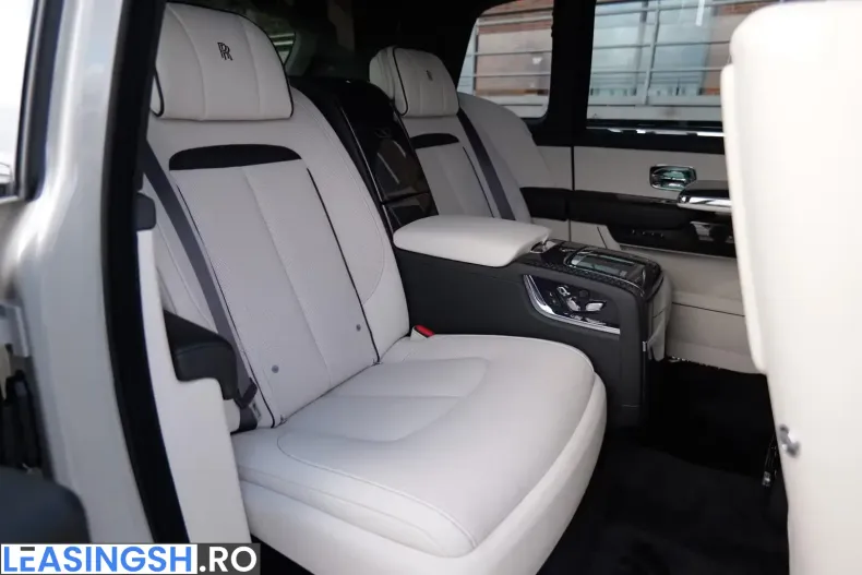 Rolls-Royce Cullinan din 2026 cu 37 km - oferta ROL215430 - foto 39