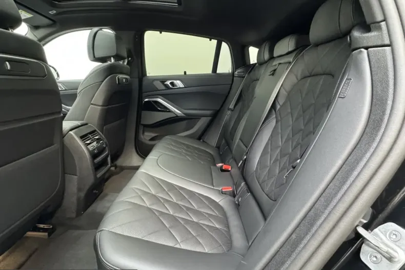 BMW X6 (Seria X) din 2025 cu 8.792 km - oferta BMW215432 - foto 19