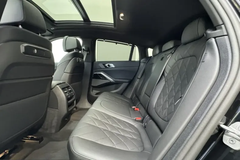 BMW X6 (Seria X) din 2025 cu 8.600 km - oferta BMW215433 - foto 19