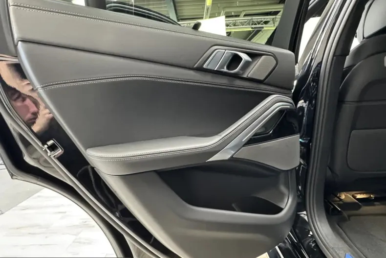 BMW X6 (Seria X) din 2025 cu 8.600 km - oferta BMW215433 - foto 21
