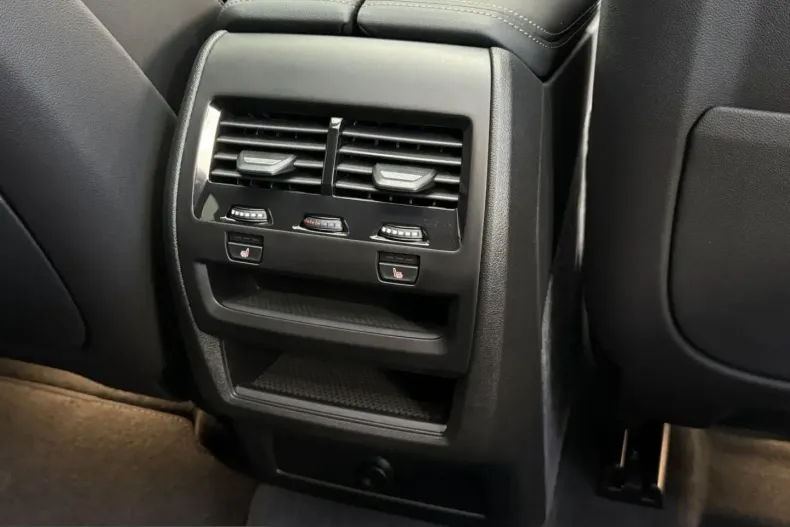 BMW X6 (Seria X) din 2025 cu 8.600 km - oferta BMW215433 - foto 29