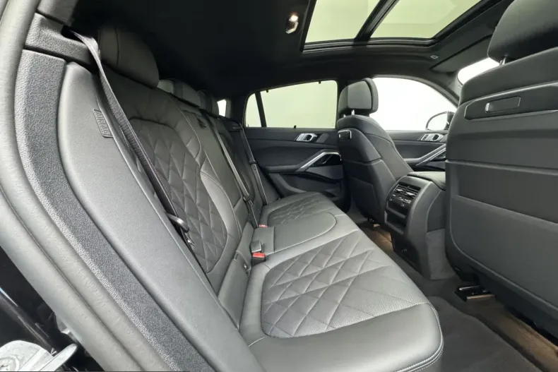 BMW X6 (Seria X) din 2025 cu 8.600 km - oferta BMW215433 - foto 30
