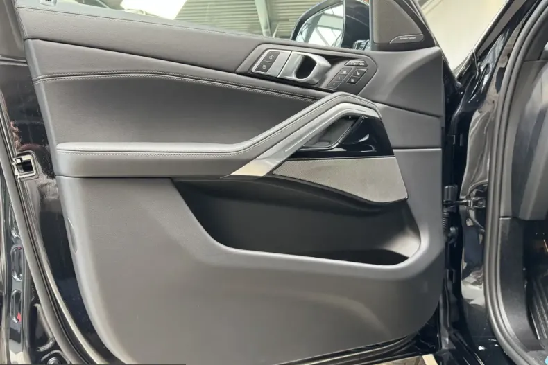 BMW X6 (Seria X) din 2025 cu 8.490 km - oferta BMW215434 - foto 17
