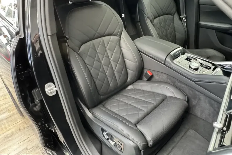 BMW X6 (Seria X) din 2025 cu 8.490 km - oferta BMW215434 - foto 37