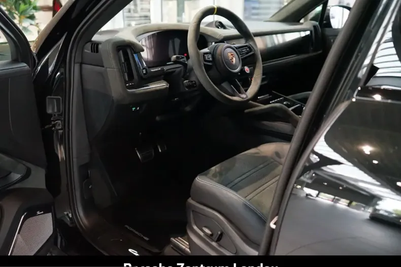 Porsche Cayenne din 2024 cu 12.490 km - oferta POR215441 - foto 8