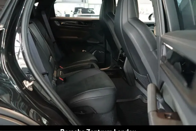 Porsche Cayenne din 2024 cu 12.490 km - oferta POR215441 - foto 12