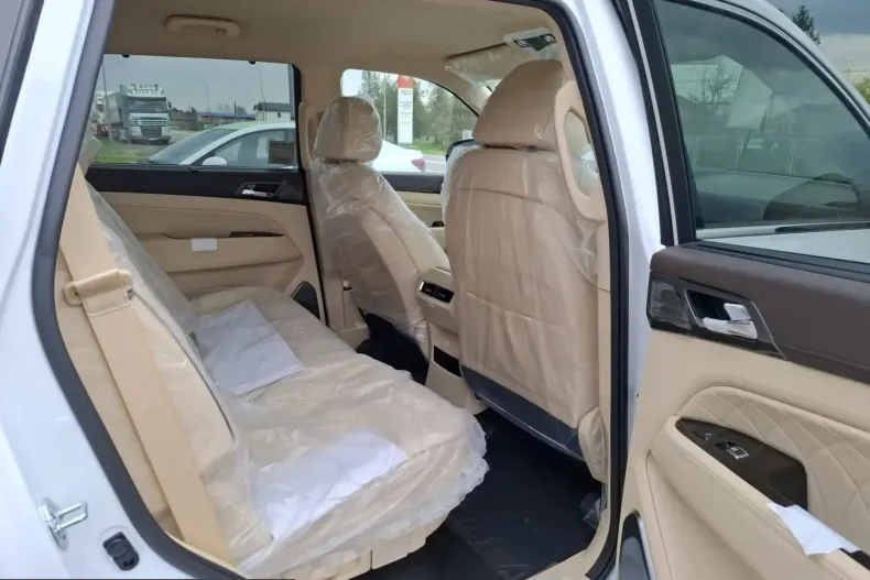 KGM Rexton din 2025 cu 12 km - oferta KGM215456 - foto 32