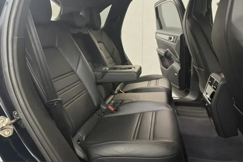 Porsche Cayenne din 2022 cu 86.000 km - oferta POR215464 - foto 24