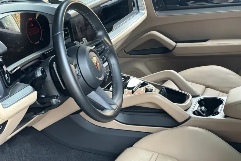 Porsche Cayenne din 2025 cu 12.100 km - oferta POR215465 - foto 7