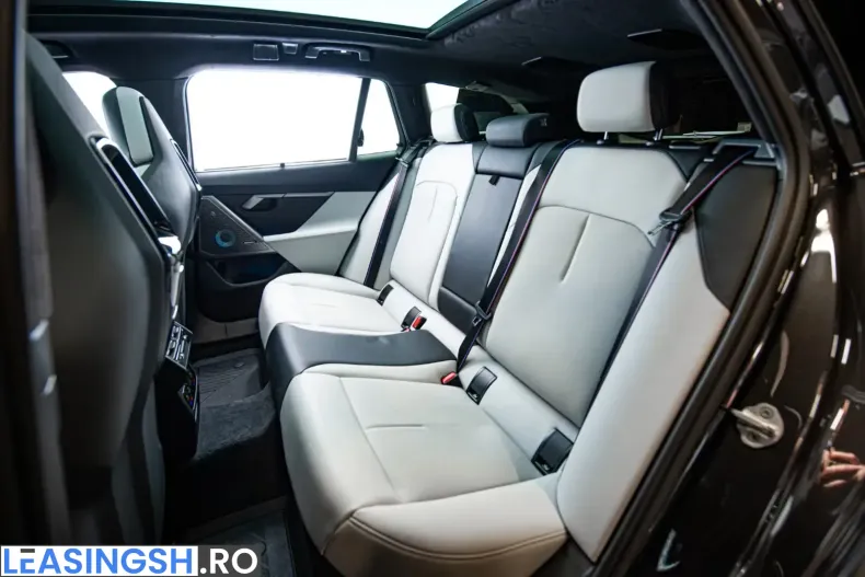 BMW M5 (Seria 5) din 2025 cu 30.000 km - oferta BMW215471 - foto 17