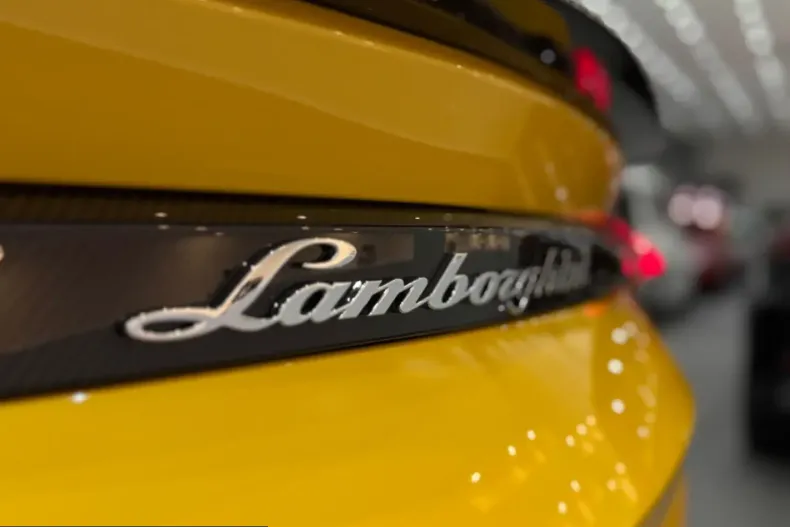 Lamborghini Urus din 2025 cu 2.000 km - oferta LAM215483 - foto 21