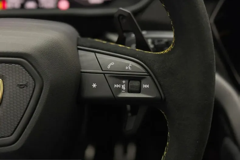 Lamborghini Urus din 2025 cu 2.000 km - oferta LAM215483 - foto 36