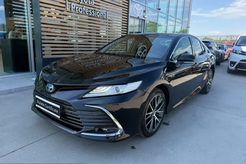 Toyota Camry din 2023 cu 38.436 km - oferta TOY215484 - foto 2