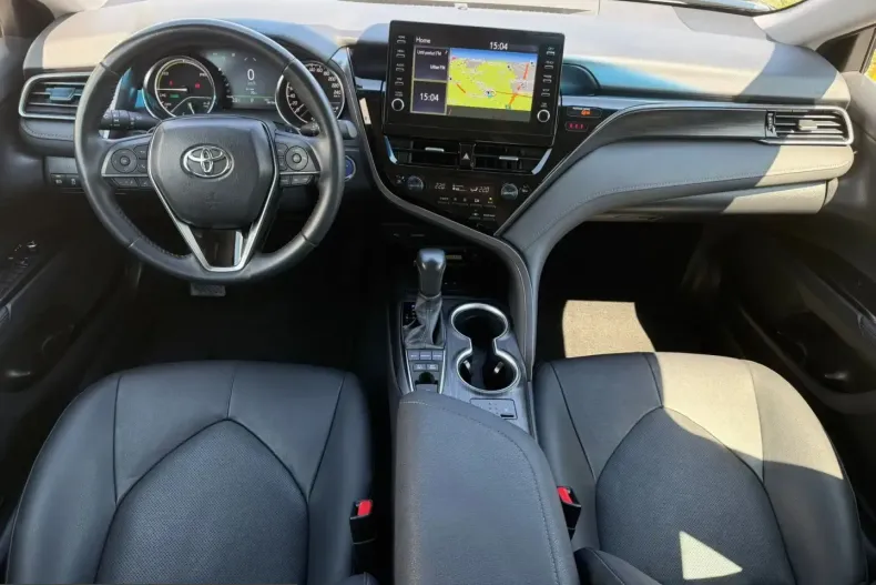 Toyota Camry din 2023 cu 38.436 km - oferta TOY215484 - foto 21