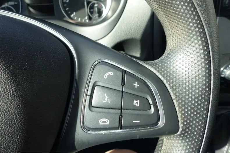 Mercedes-Benz Vito din 2021 cu 75.779 km - oferta MER215488 - foto 16