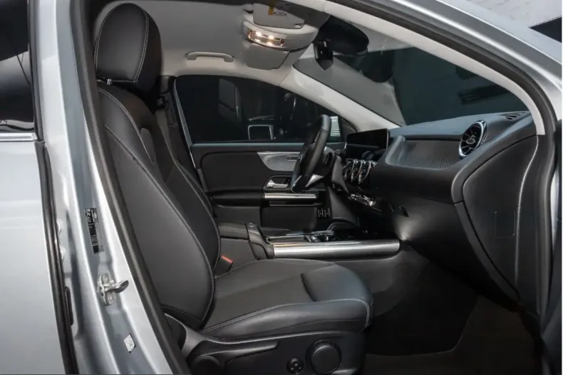 Mercedes-Benz GLA 250 (Clasa GLA) din 2025 cu 7.347 km - oferta MER215495 - foto 17