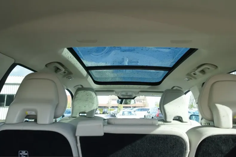 Volvo XC90 din 2025 cu 18.400 km - oferta VOL215498 - foto 19