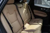 Volvo XC60 din 2025 cu 17.300 km - oferta VOL215500 - foto 4
