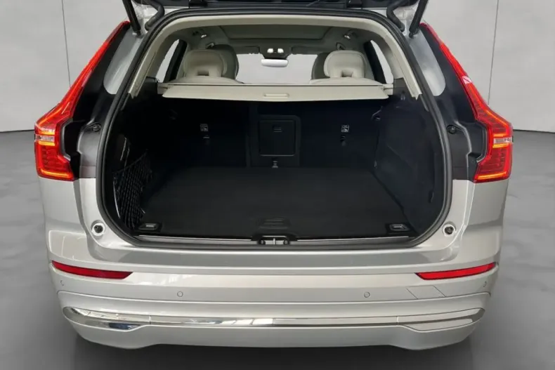 Volvo XC60 din 2025 cu 11.603 km - oferta VOL215502 - foto 5