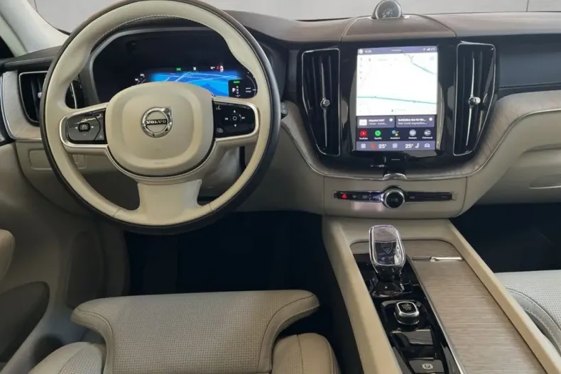 Volvo XC60 din 2025 cu 11.603 km - oferta VOL215502 - foto 13